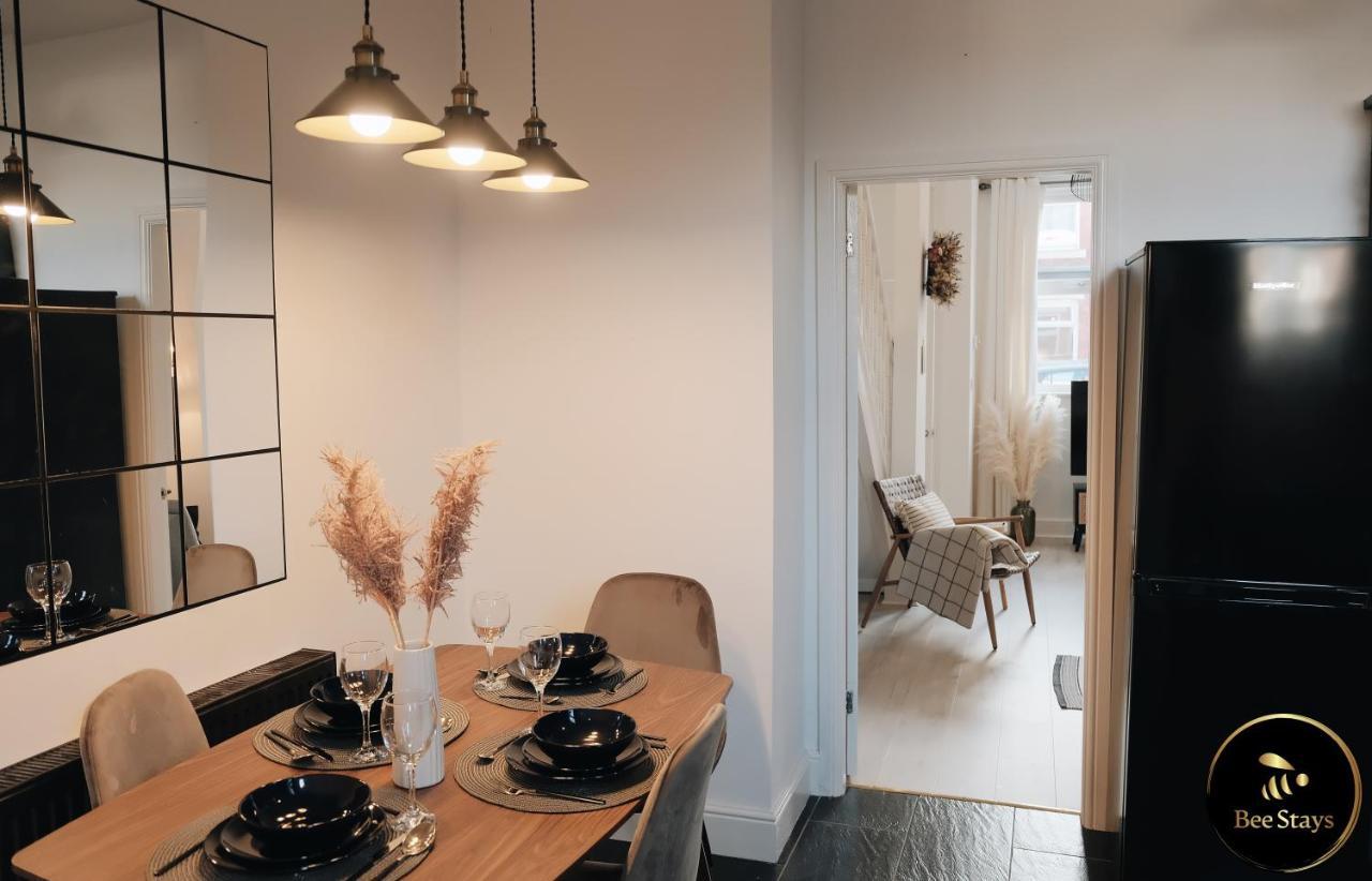 Bee Stays - Pickmere House วอร์ริงตัน ภายนอก รูปภาพ