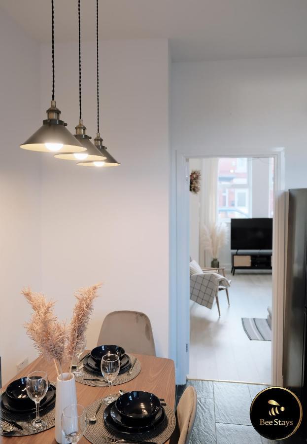 Bee Stays - Pickmere House วอร์ริงตัน ภายนอก รูปภาพ
