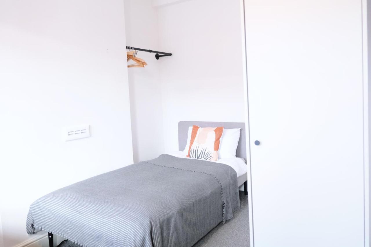 Bee Stays - Pickmere House วอร์ริงตัน ภายนอก รูปภาพ